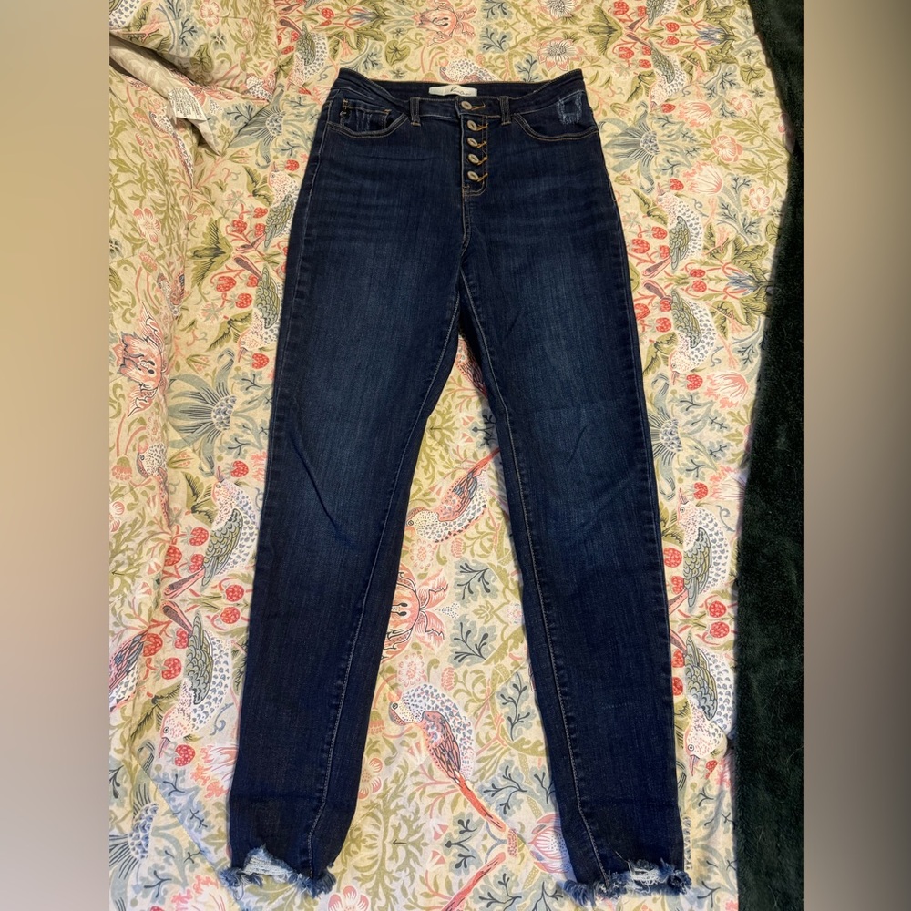 NWOT KanCan Skinny Button Fly Jean